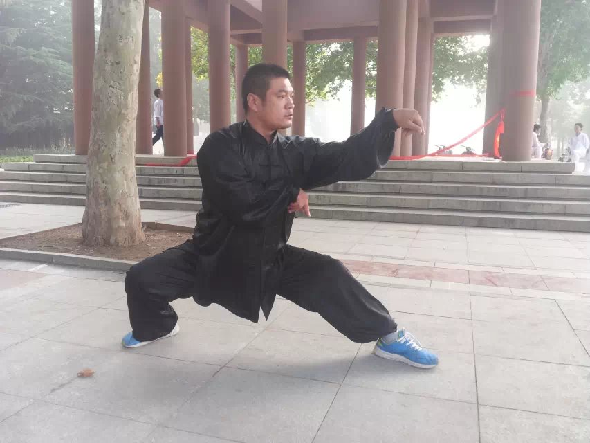 螳螂捕蝉.jpg