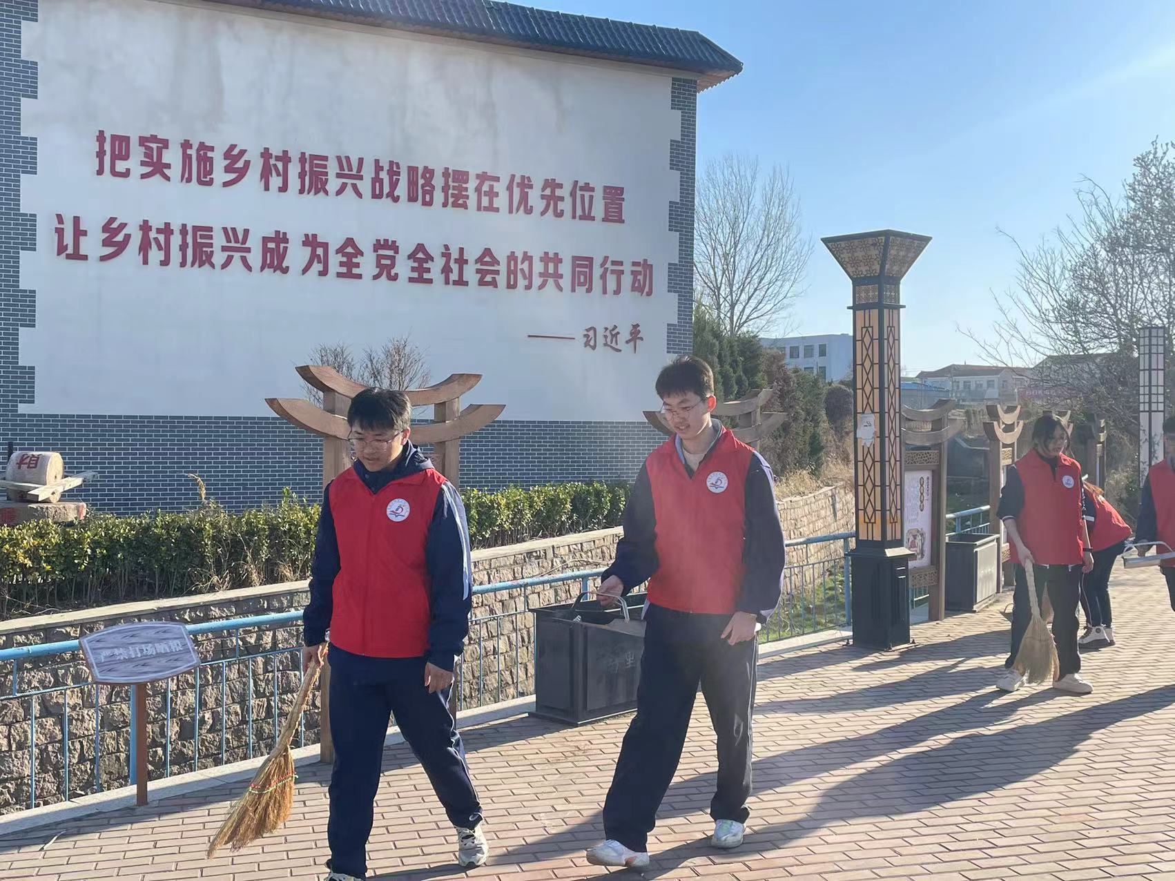 0328scmxtz五中举行“学雷锋”主题系列活动 崇德志愿者2 江枫蔺 13280802312.jpg